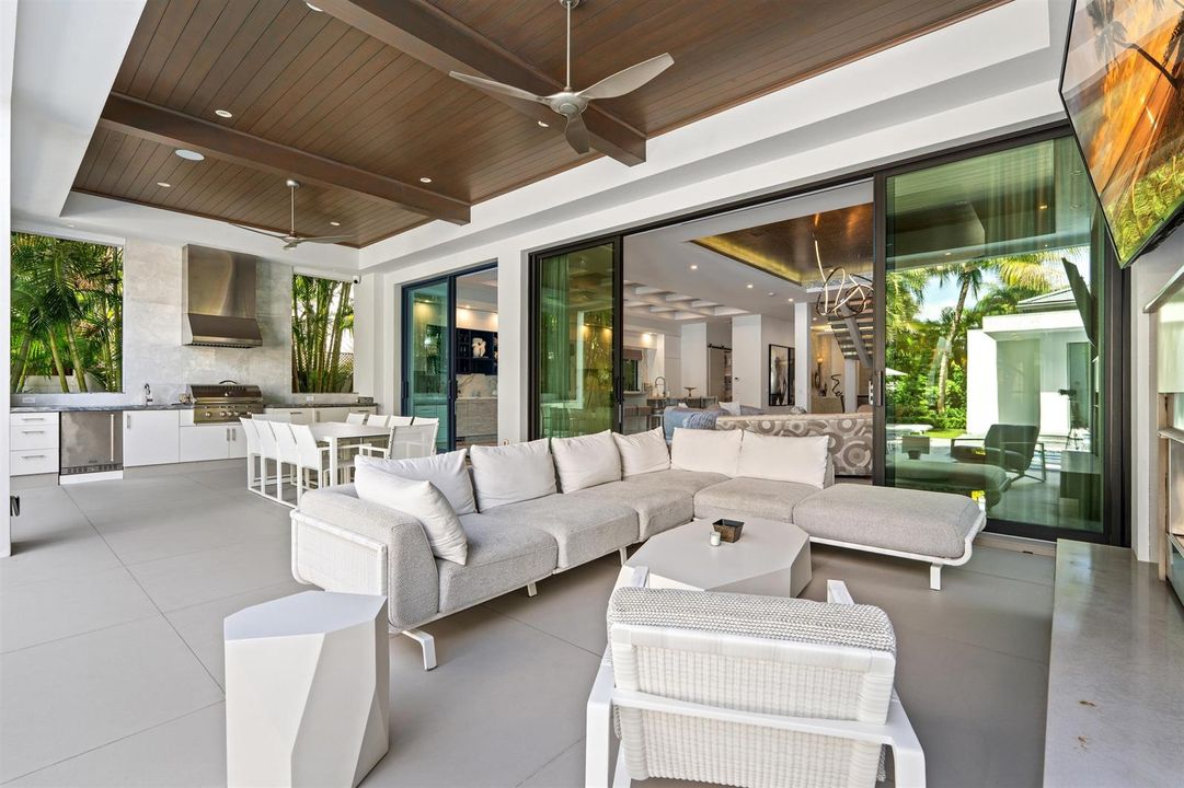 LOGGIA_TO_SUMMER_KITCHEN
