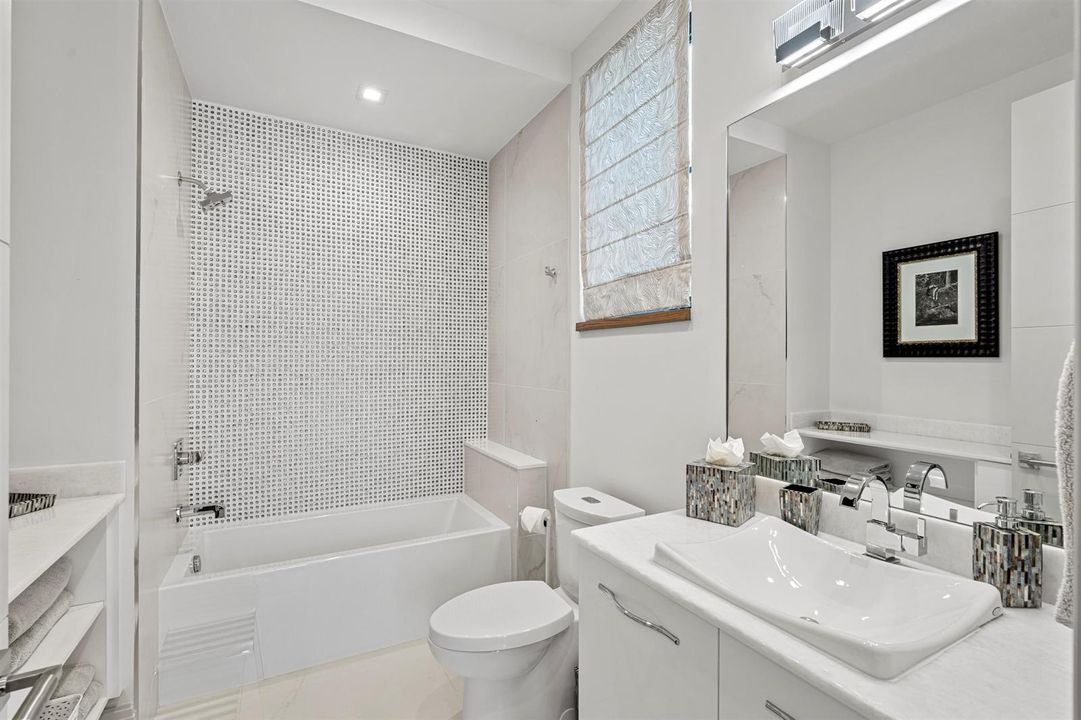 BATHROOM_4