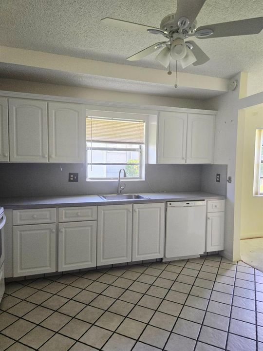 5415 Kitchen