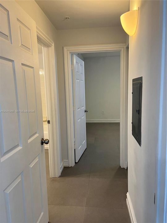 For Rent: $2,494 (2 beds, 2 baths, 1130 Square Feet)