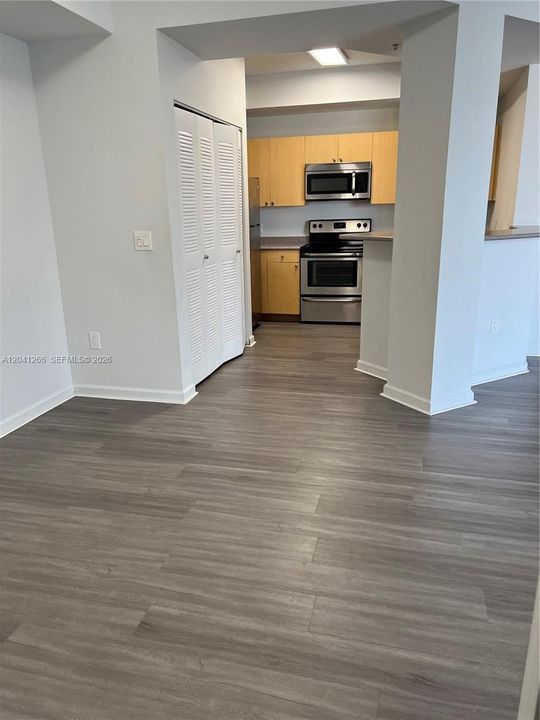 For Rent: $2,494 (2 beds, 2 baths, 1130 Square Feet)
