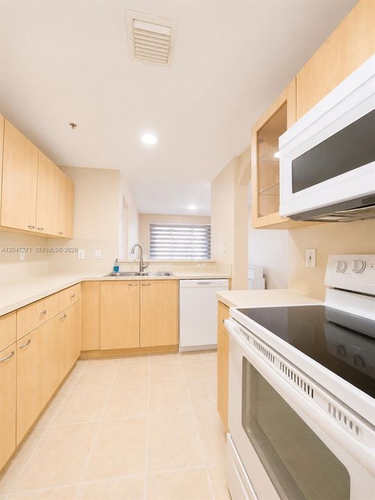 En Renta: $2,600 (2 camas, 2 baños, 1115 Pies cuadrados)