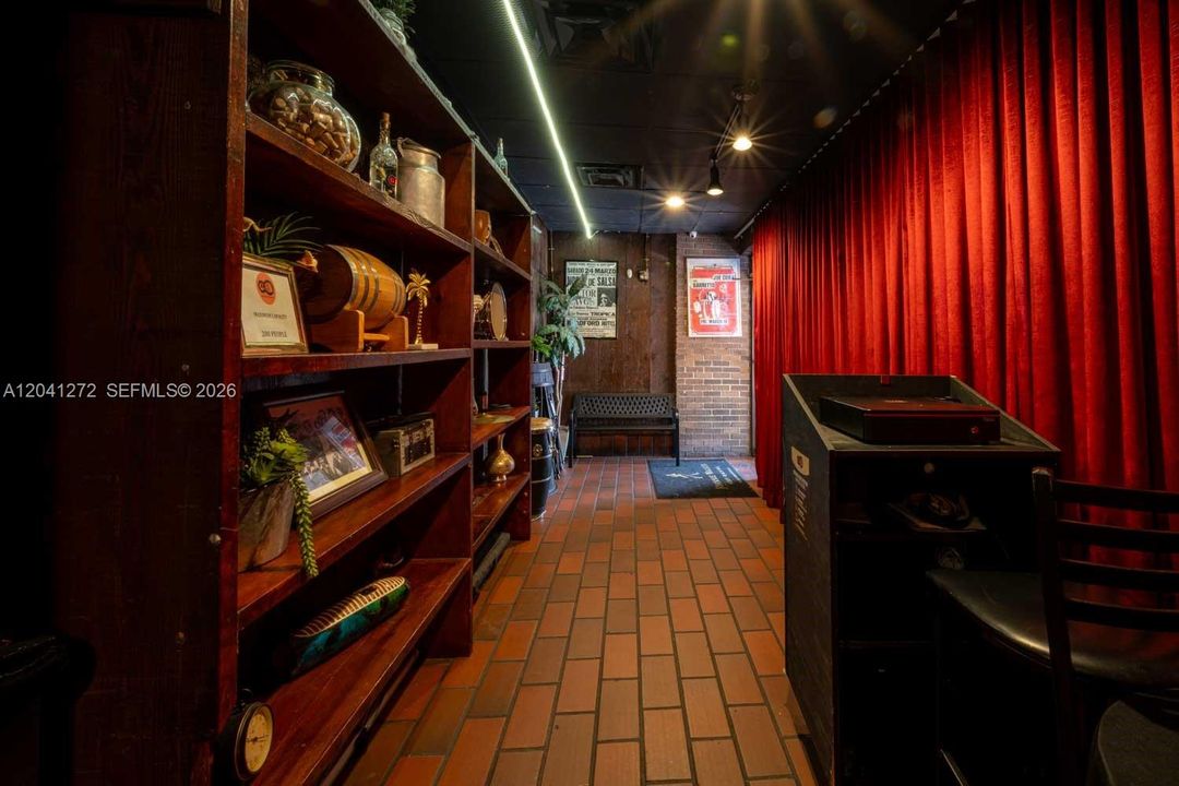 En Venta: $990,000 (0 camas, 0 baños, 0 Pies cuadrados)