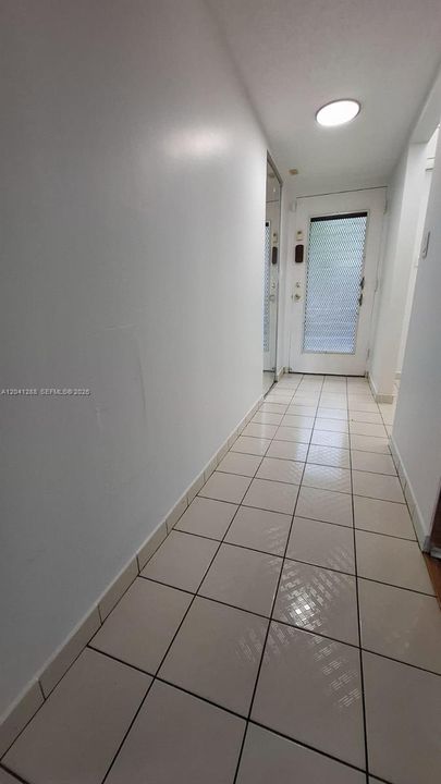 В аренду: $1,800 (2 спален, 2 ванн, 1000 Квадратных фут)