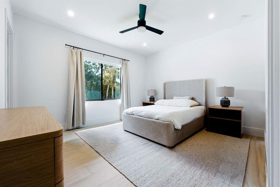 5382 Sea Biscuit Road - 67LXK2(33)