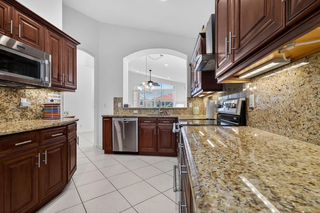 28-web-or-mls-F14A3829