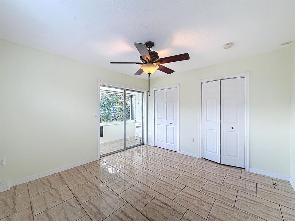 15610 NE 6th Avenue-22