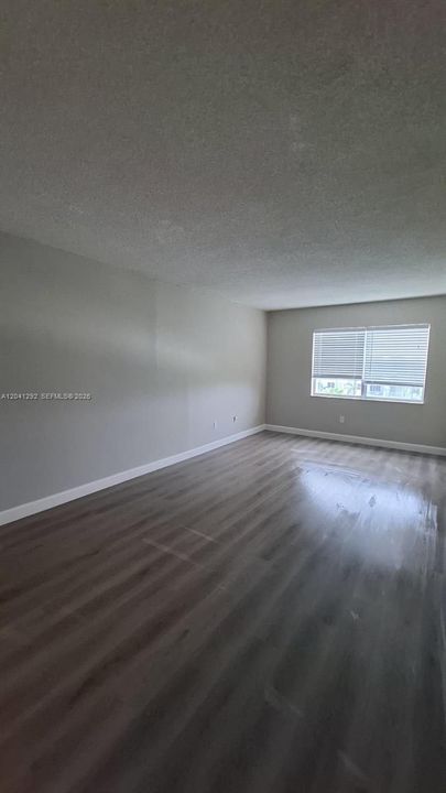 For Rent: $2,000 (2 beds, 2 baths, 1175 Square Feet)