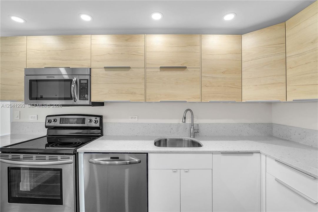 For Rent: $3,600 (2 beds, 2 baths, 1146 Square Feet)