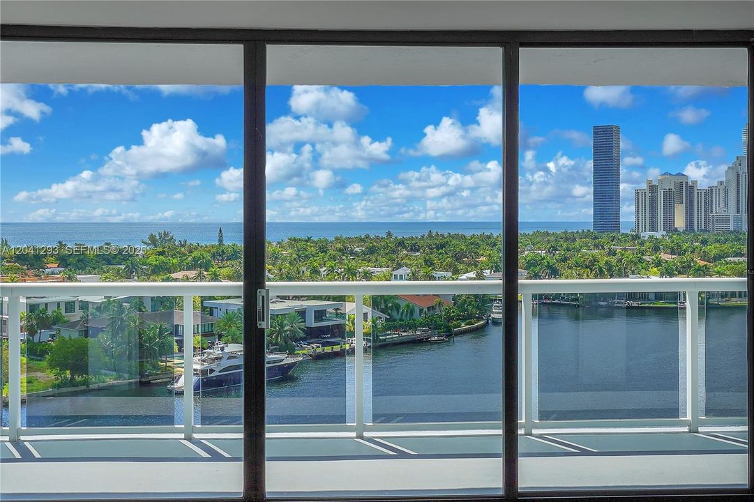 For Rent: $3,600 (2 beds, 2 baths, 1146 Square Feet)