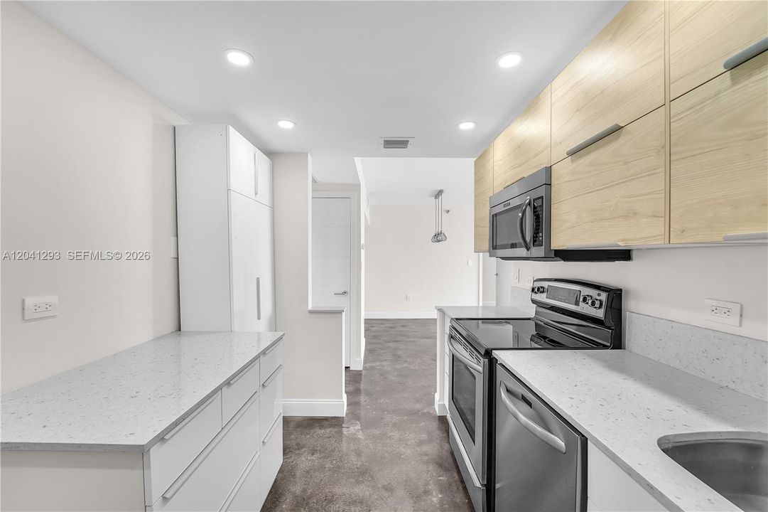 For Rent: $3,600 (2 beds, 2 baths, 1146 Square Feet)
