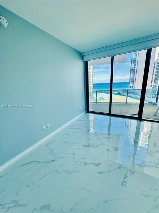 En Venta: $1,250,000 (2 camas, 2 baños, 1361 Pies cuadrados)
