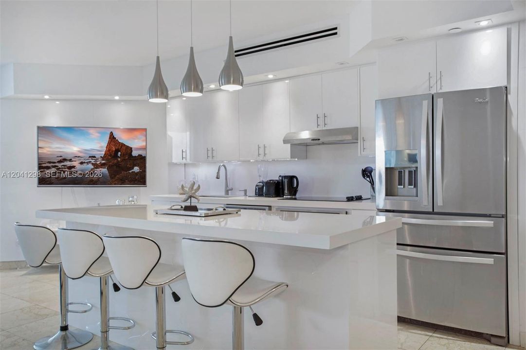 For Rent: $7,700 (2 beds, 2 baths, 1550 Square Feet)