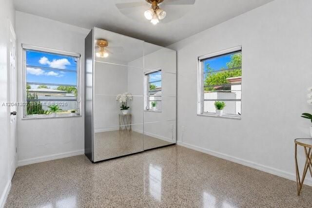 For Rent: $3,100 (2 beds, 1 baths, 1184 Square Feet)