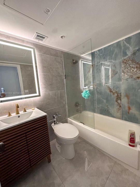 For Rent: $2,750 (1 beds, 1 baths, 731 Square Feet)