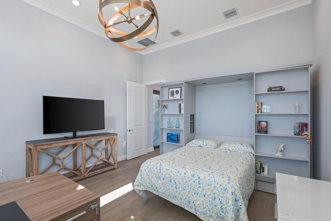 Murphy Bed