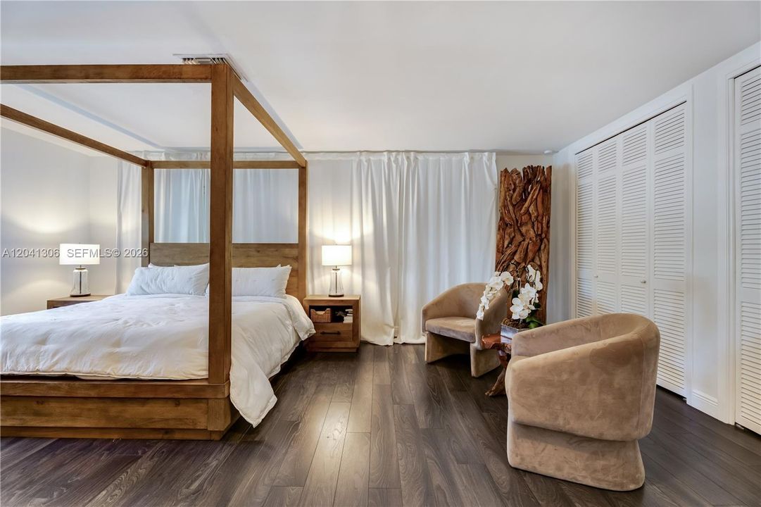 В аренду: $13,500 (5 спален, 2 ванн, 2597 Квадратных фут)