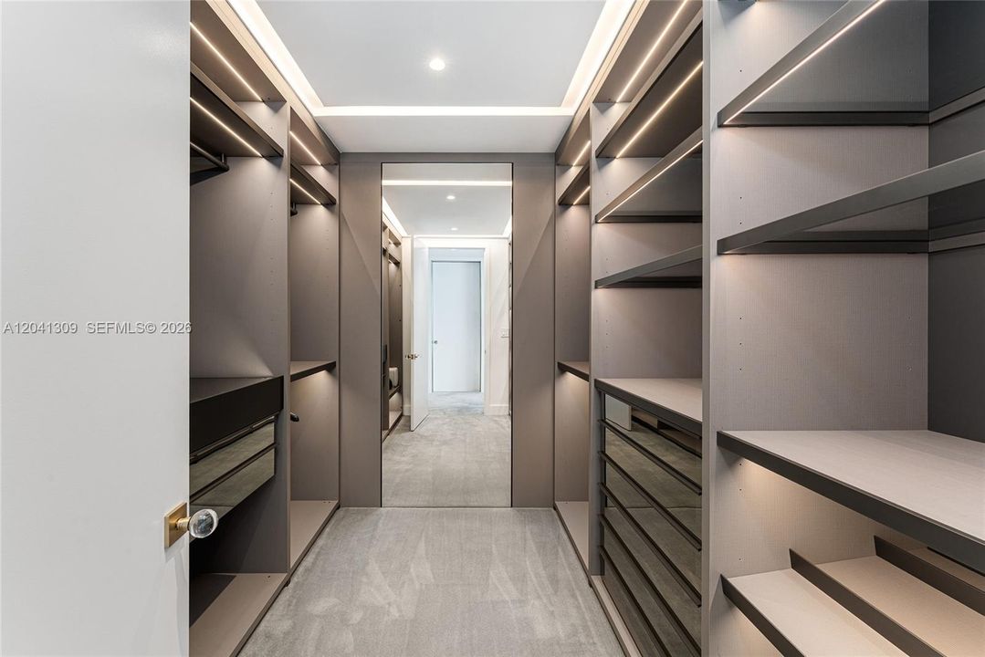 For Sale: $7,400,000 (4 beds, 4 baths, 2531 Square Feet)