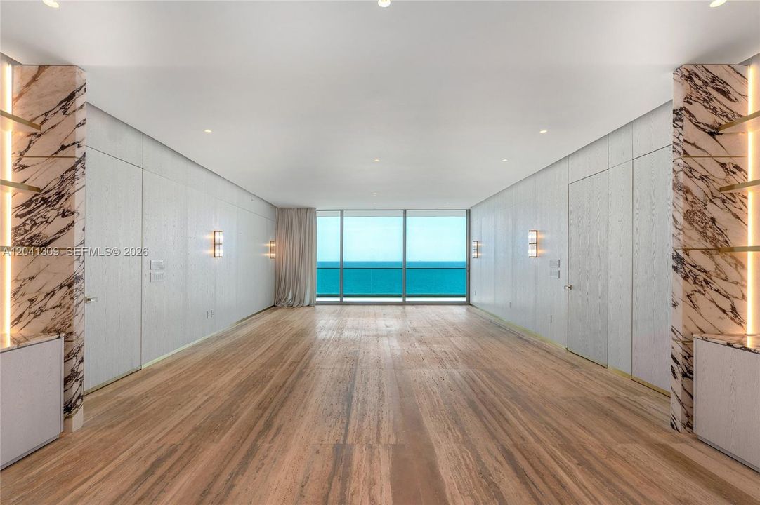 For Sale: $7,400,000 (4 beds, 4 baths, 2531 Square Feet)