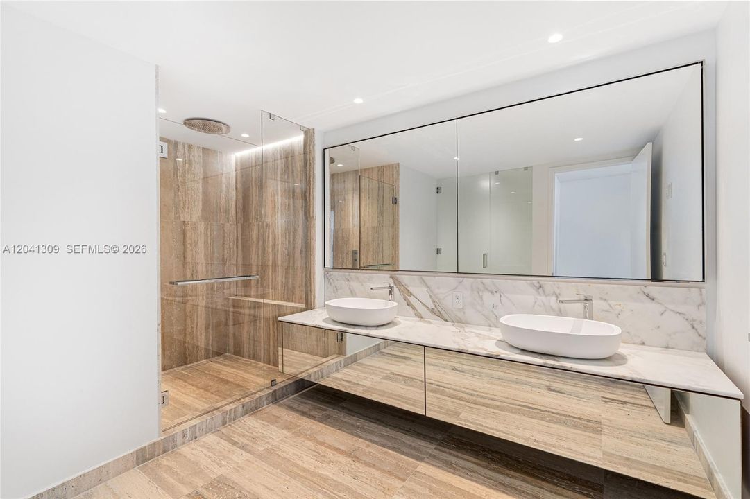For Sale: $7,400,000 (4 beds, 4 baths, 2531 Square Feet)