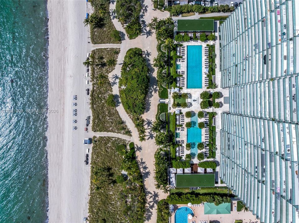 For Sale: $7,400,000 (4 beds, 4 baths, 2531 Square Feet)