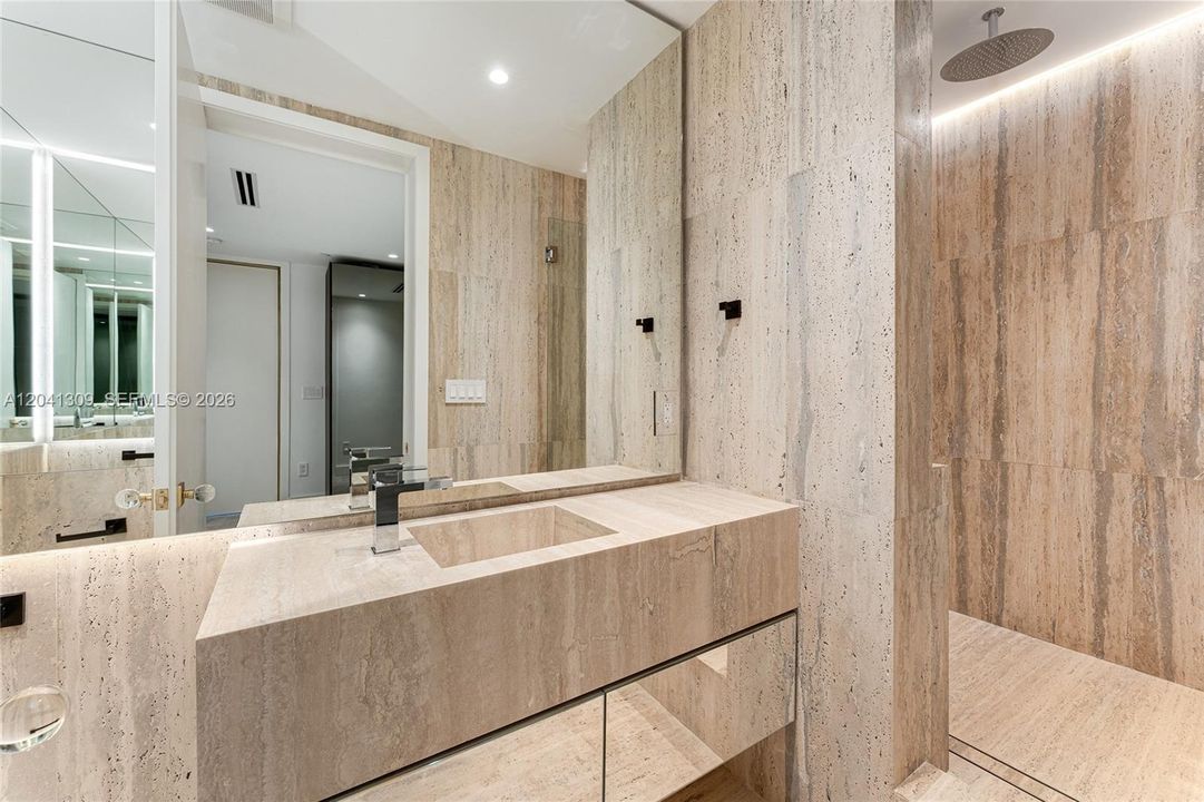 For Sale: $7,400,000 (4 beds, 4 baths, 2531 Square Feet)