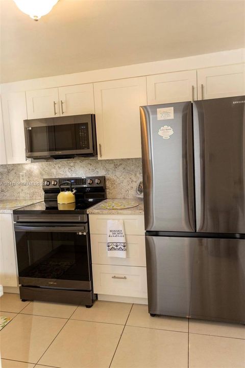 For Rent: $3,600 (2 beds, 2 baths, 1444 Square Feet)