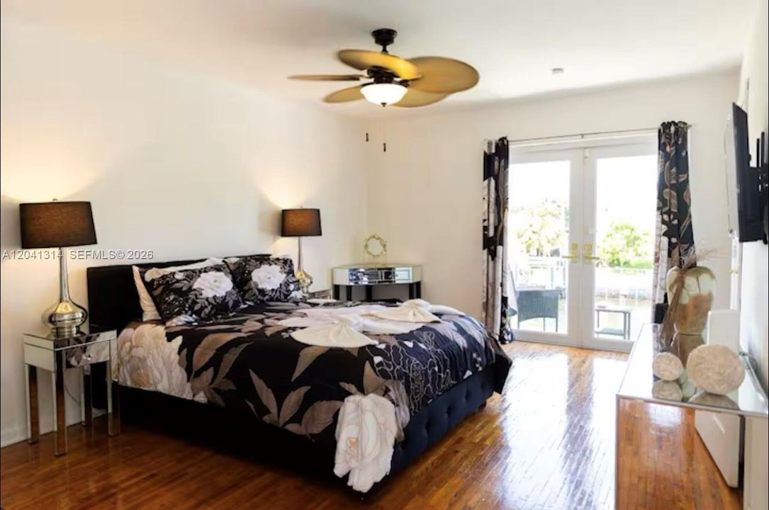 For Rent: $3,600 (2 beds, 2 baths, 1444 Square Feet)