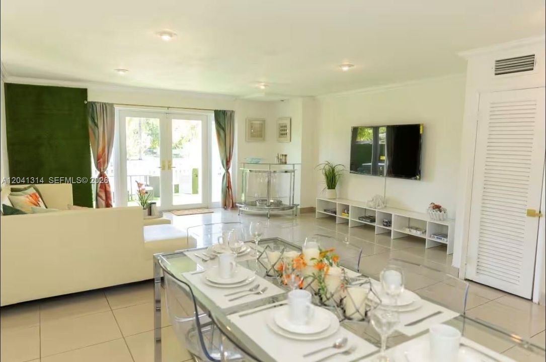 For Rent: $3,600 (2 beds, 2 baths, 1444 Square Feet)