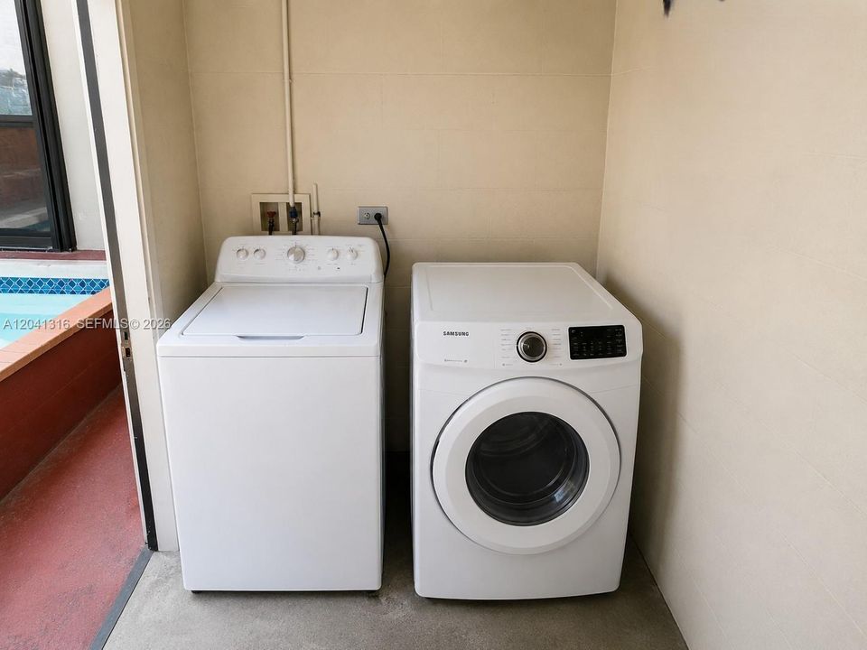 На продажу: $630,000 (3 спален, 2 ванн, 1458 Квадратных фут)