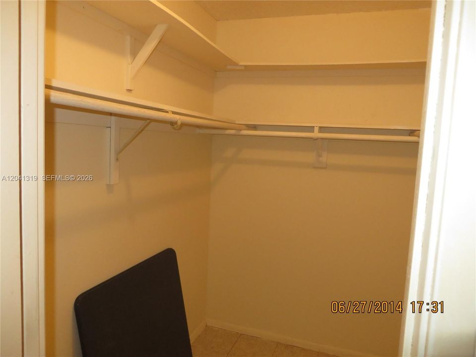 For Sale: $210,000 (2 beds, 2 baths, 1317 Square Feet)
