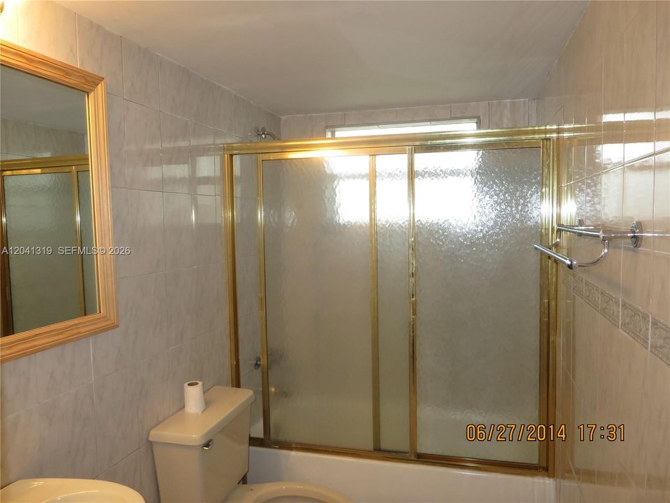 For Sale: $210,000 (2 beds, 2 baths, 1317 Square Feet)