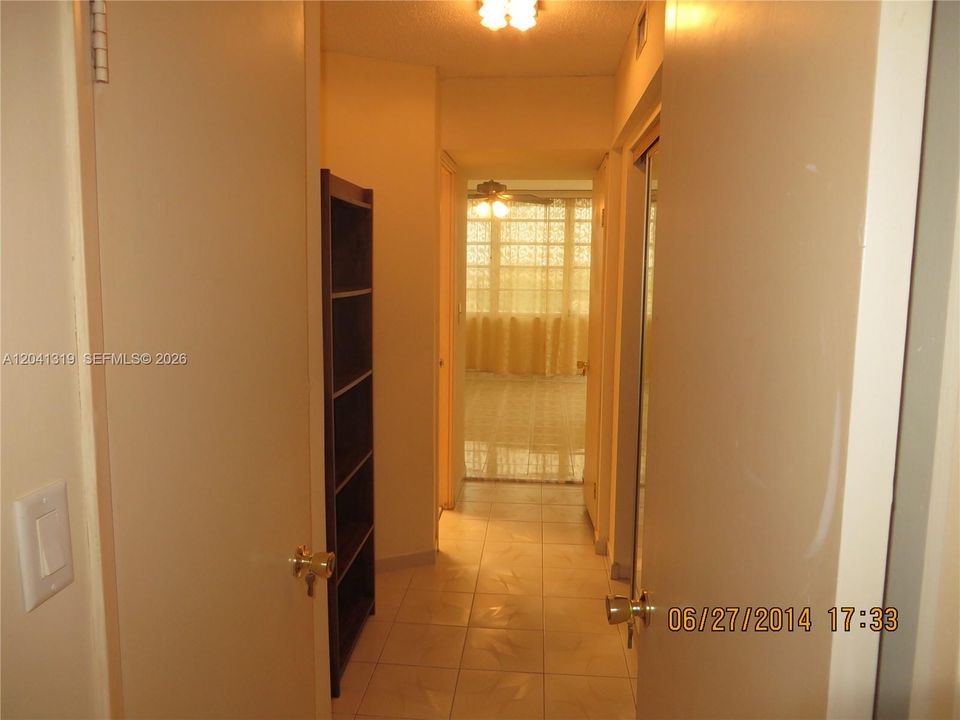 For Sale: $210,000 (2 beds, 2 baths, 1317 Square Feet)