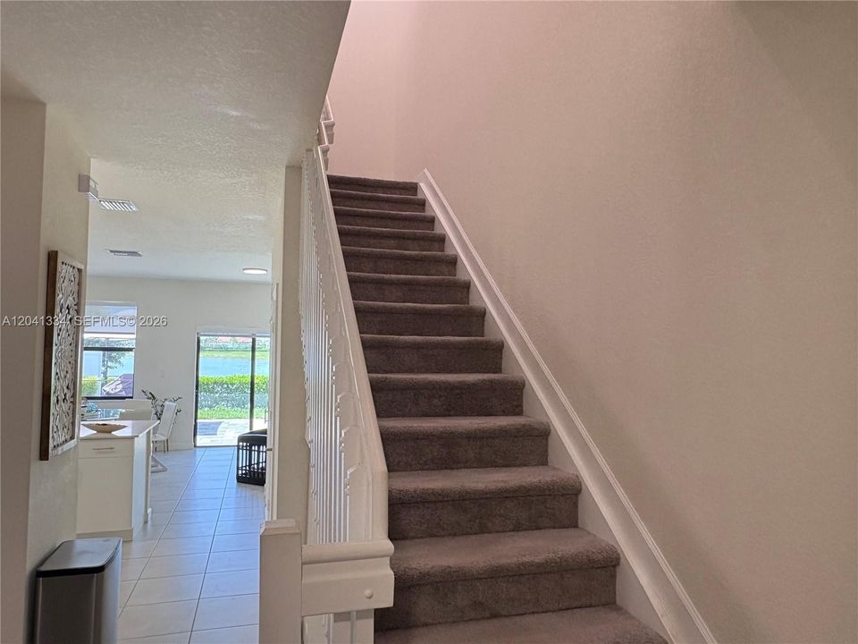 En Venta: $499,000 (3 camas, 2 baños, 1412 Pies cuadrados)
