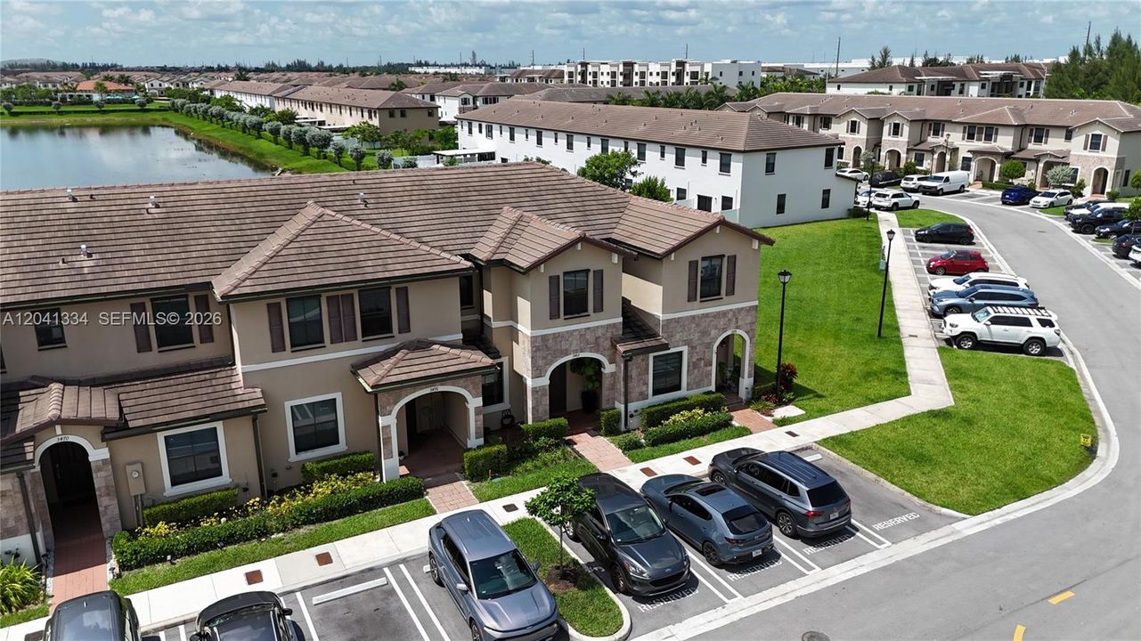 En Venta: $499,000 (3 camas, 2 baños, 1412 Pies cuadrados)