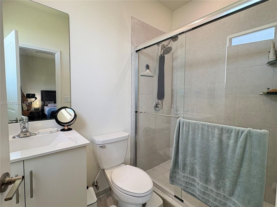 En Venta: $499,000 (3 camas, 2 baños, 1412 Pies cuadrados)