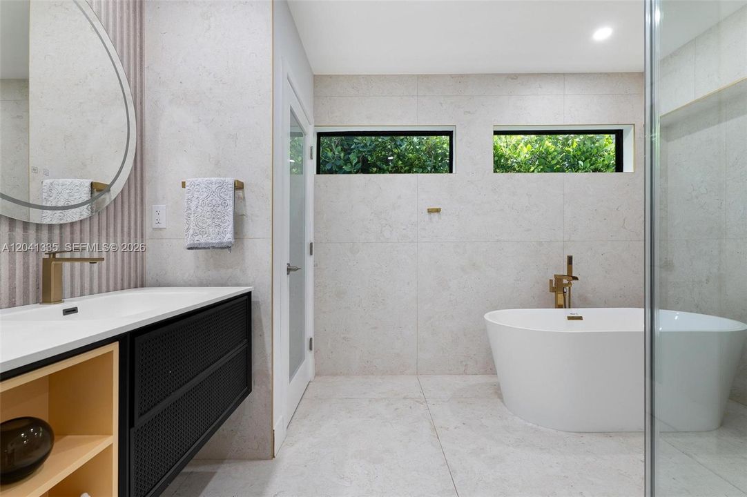 For Sale: $1,950,000 (3 beds, 3 baths, 2042 Square Feet)
