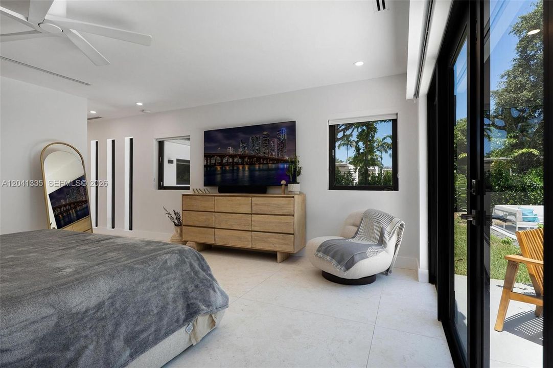 For Sale: $1,950,000 (3 beds, 3 baths, 2042 Square Feet)