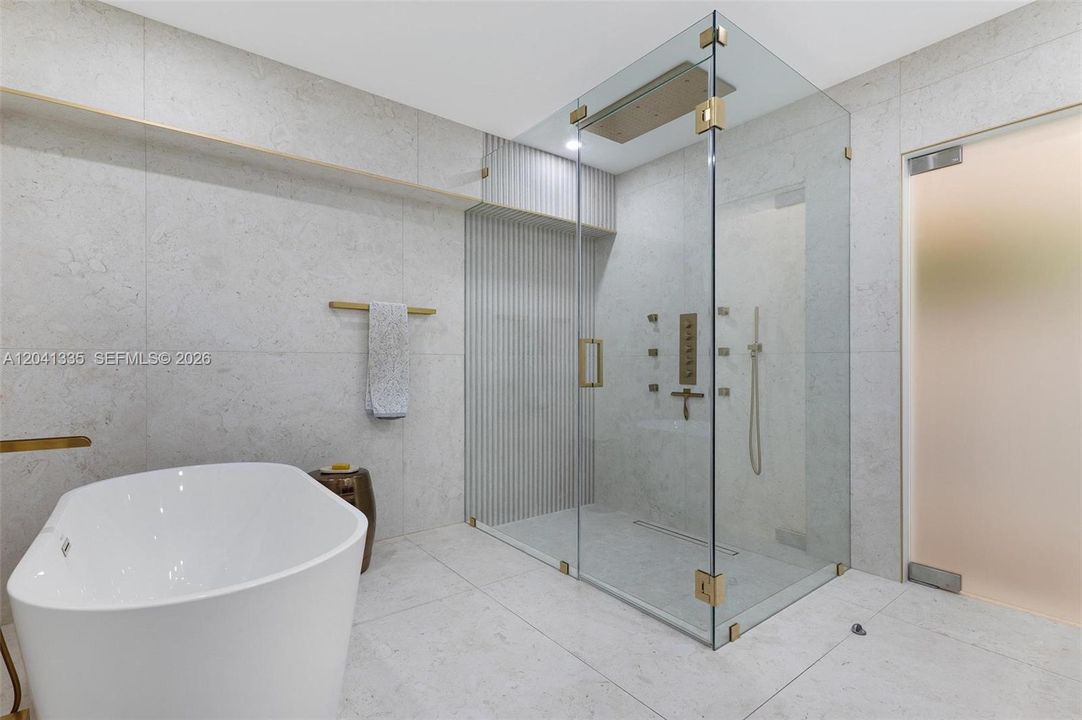 For Sale: $1,950,000 (3 beds, 3 baths, 2042 Square Feet)