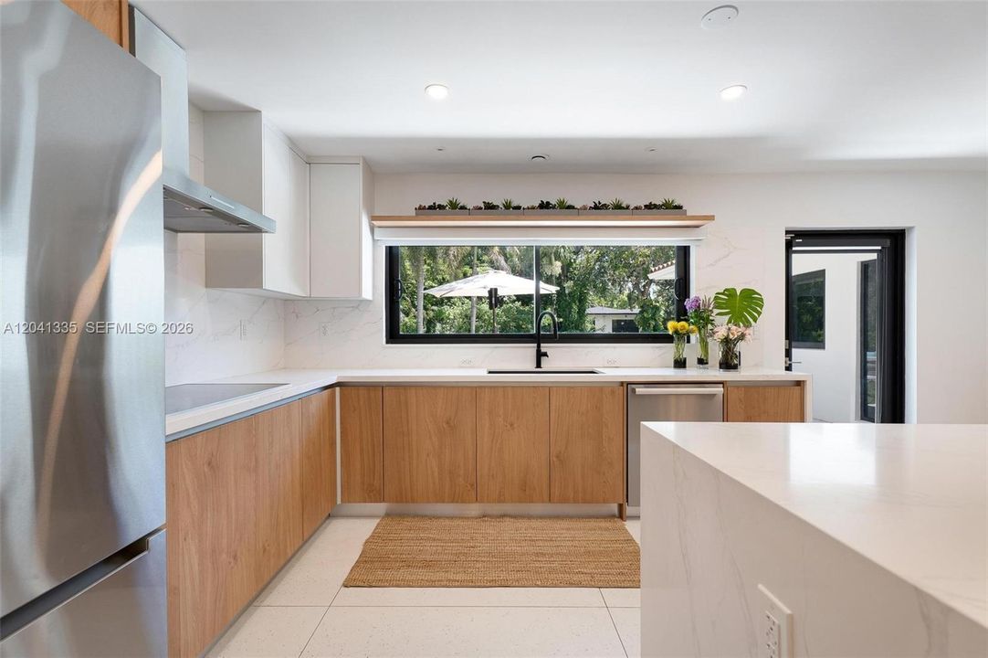 For Sale: $1,950,000 (3 beds, 3 baths, 2042 Square Feet)