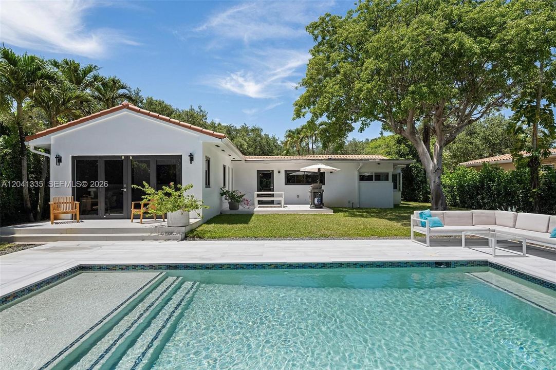 For Sale: $1,950,000 (3 beds, 3 baths, 2042 Square Feet)
