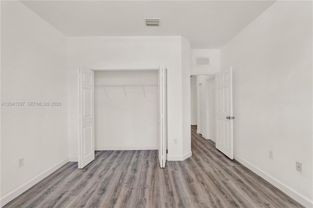En Renta: $3,100 (4 camas, 3 baños, 1811 Pies cuadrados)