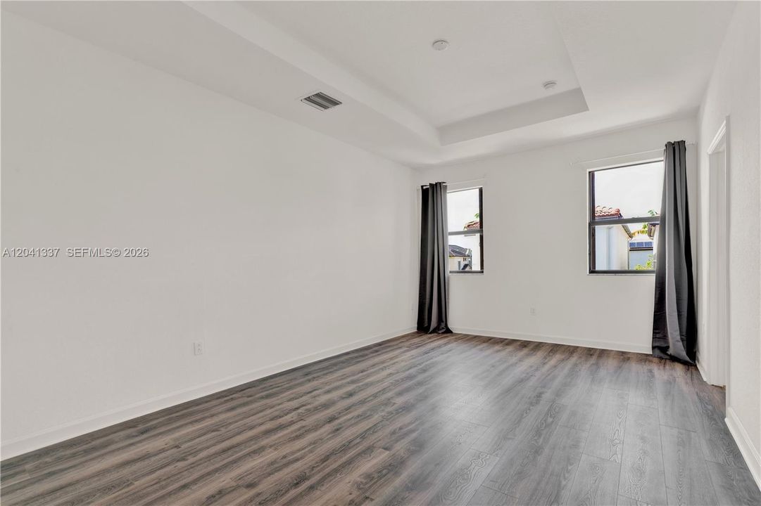En Renta: $3,100 (4 camas, 3 baños, 1811 Pies cuadrados)