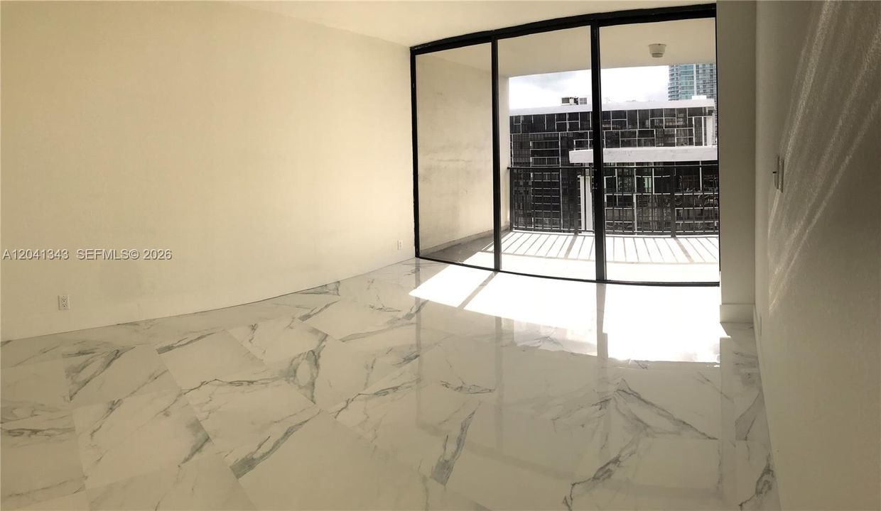 For Sale: $550,000 (1 beds, 1 baths, 1064 Square Feet)