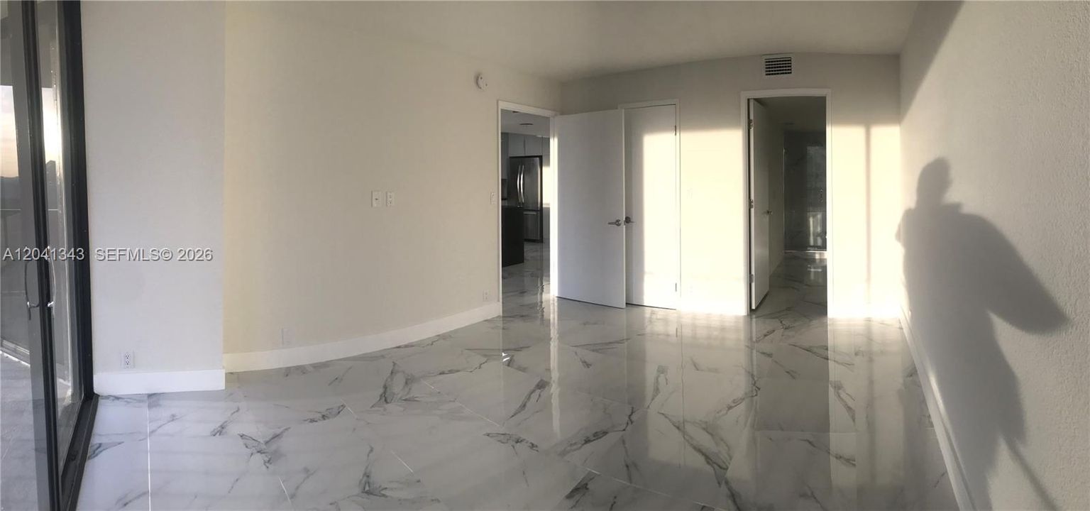 For Sale: $550,000 (1 beds, 1 baths, 1064 Square Feet)