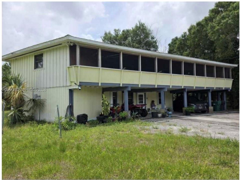 待售: $689,999 (13.42 acres)