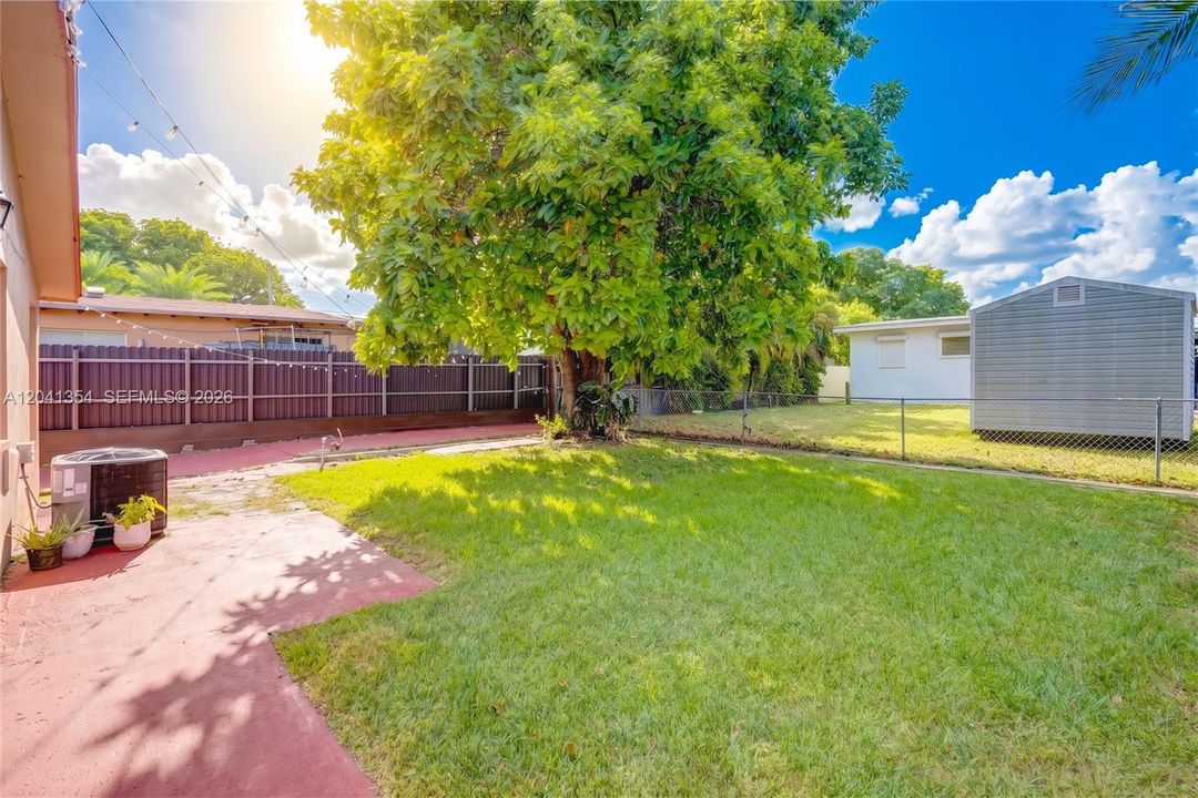 For Sale: $610,000 (3 beds, 2 baths, 1553 Square Feet)
