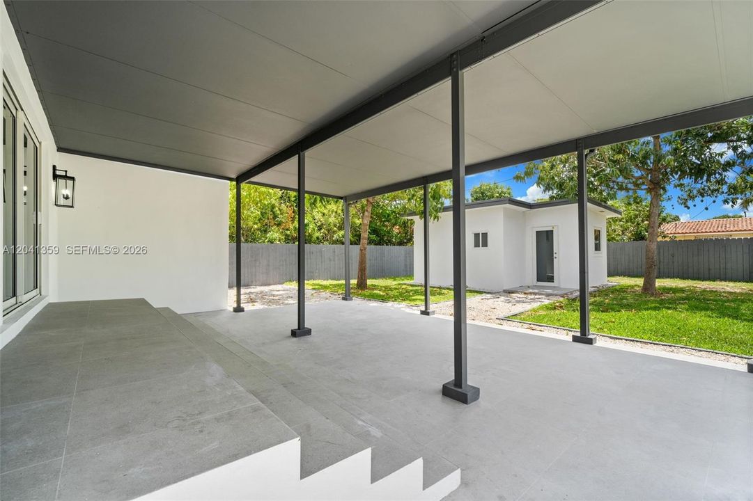 For Sale: $1,390,000 (4 beds, 3 baths, 2512 Square Feet)