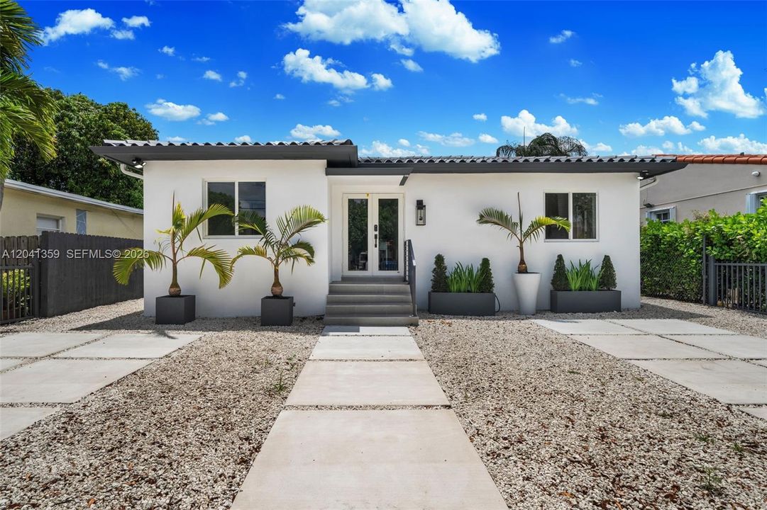 For Sale: $1,390,000 (4 beds, 3 baths, 2512 Square Feet)