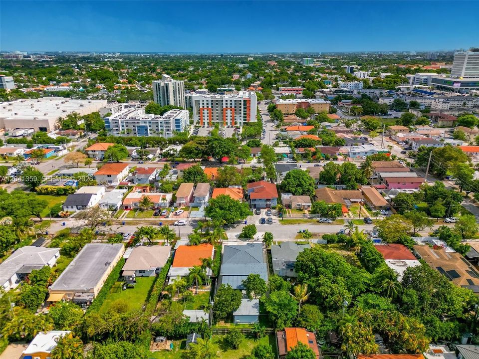 For Sale: $1,390,000 (4 beds, 3 baths, 2512 Square Feet)